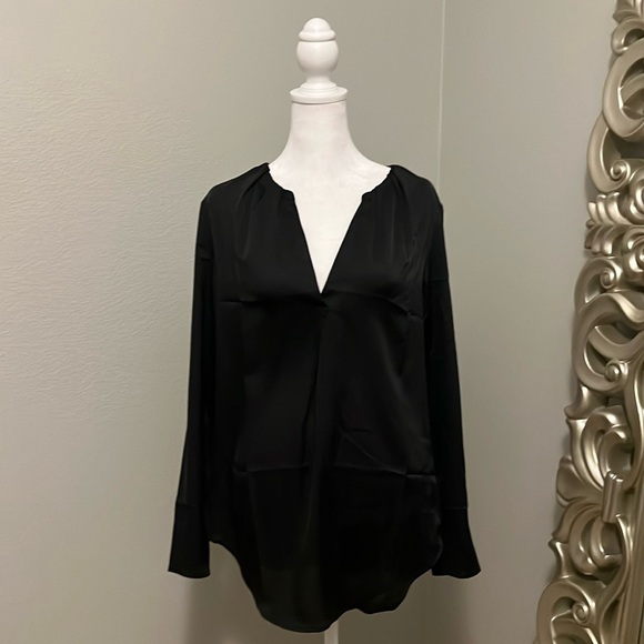 H by Halston Black Satin Feel Split Neck Pullover Shirt Size Small - Picture 1 of 8